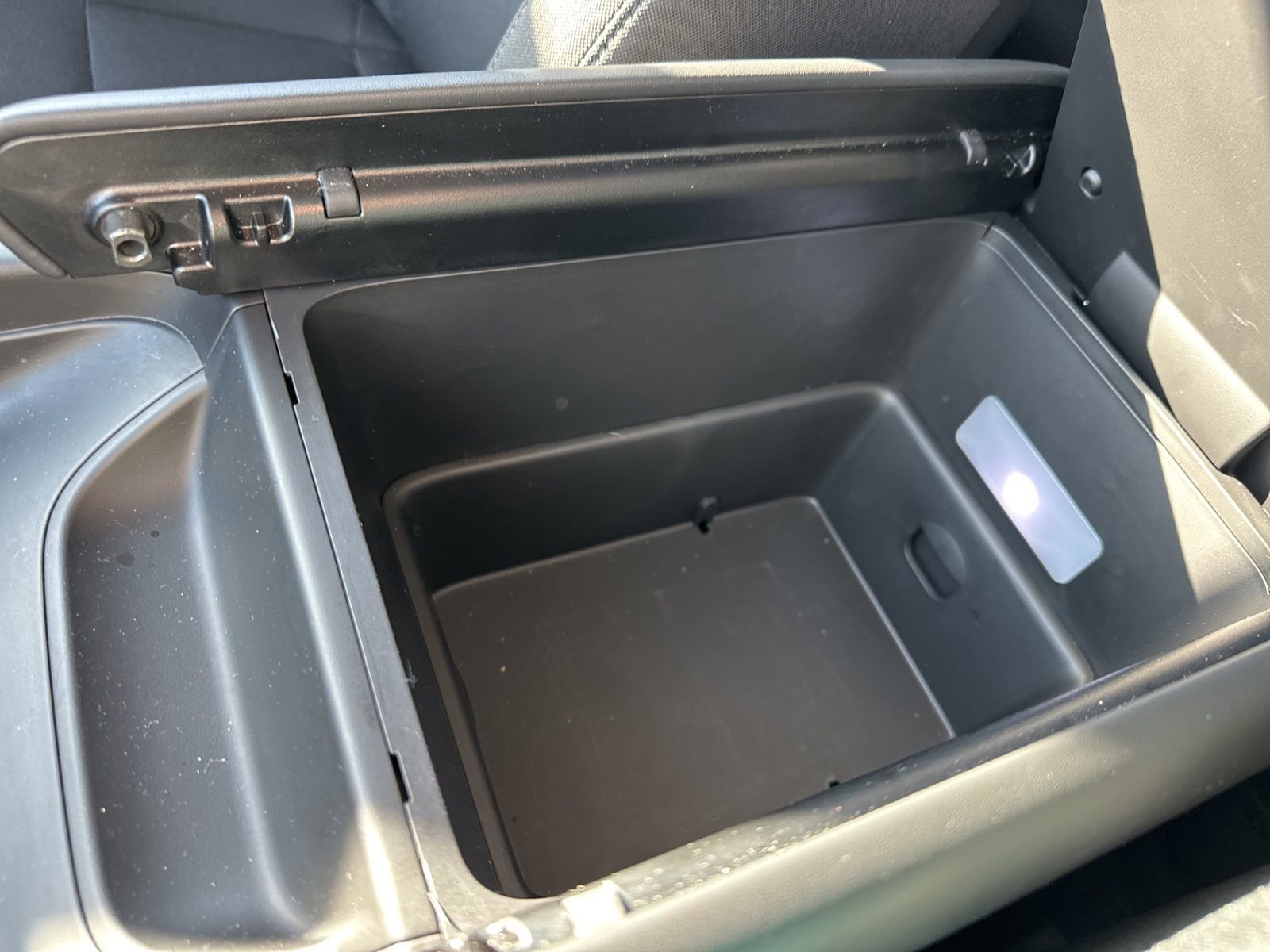 Used 2025 Hyundai Santa Fe SE image 59