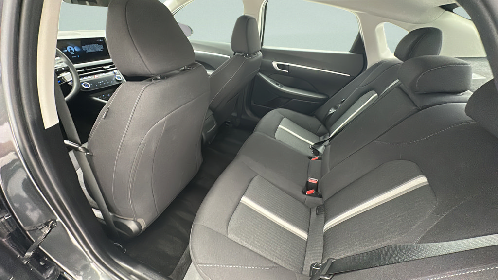 Used 2025 Hyundai Sonata SEL FWD image 10