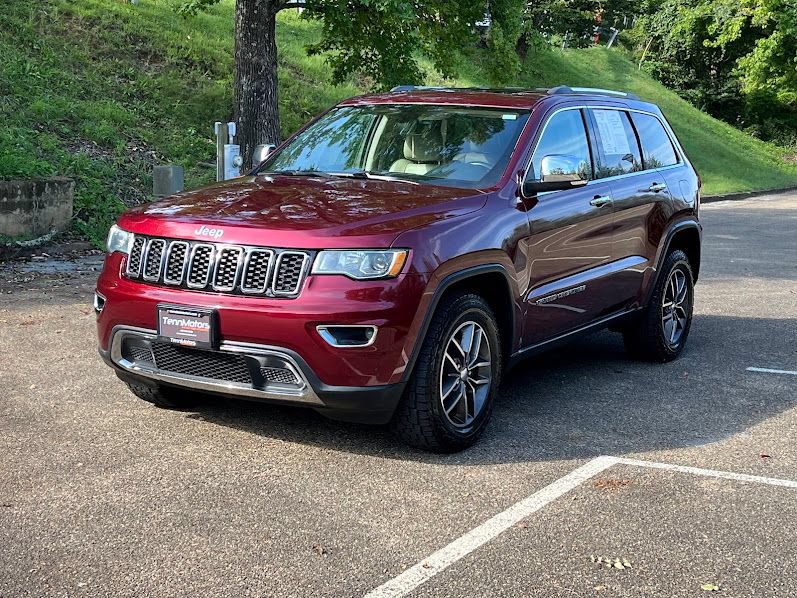 Used 2017 Jeep Grand Cherokee Limited AWD/4WD image 25