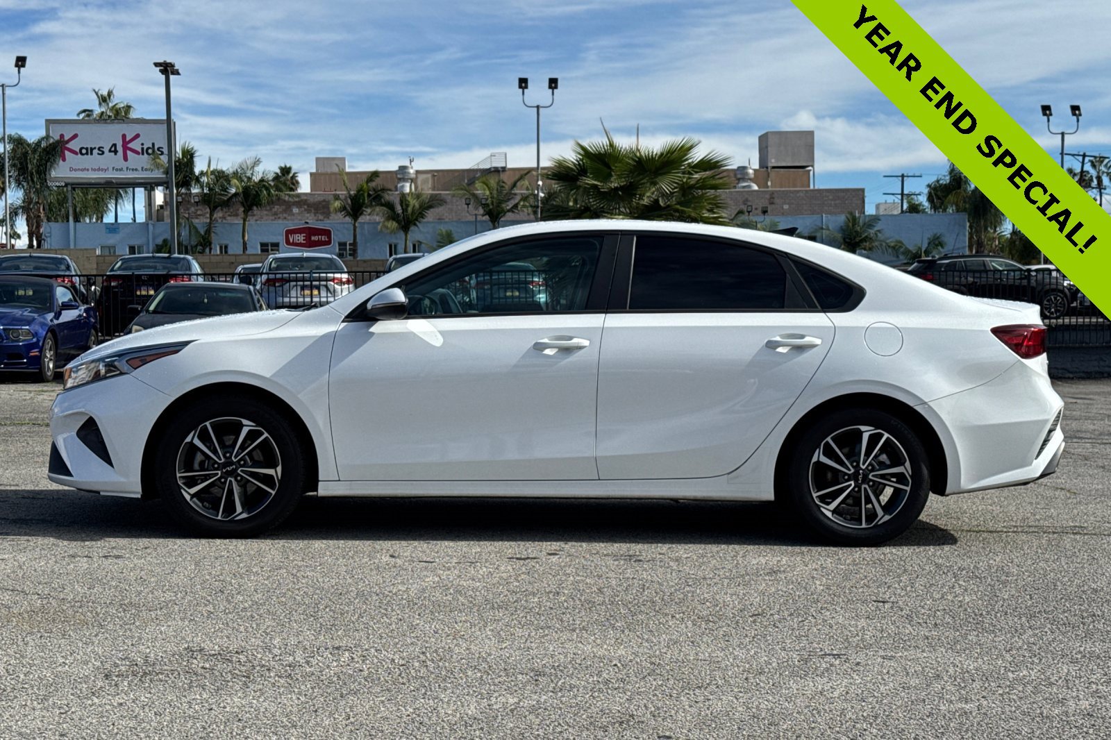 Used 2023 Kia Forte LXS w/ LXS Technology Package image 7
