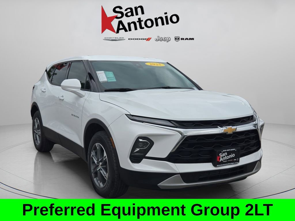 Used 2025 Chevrolet Blazer LT w/ LPO, Floor Liner Package FWD image 2