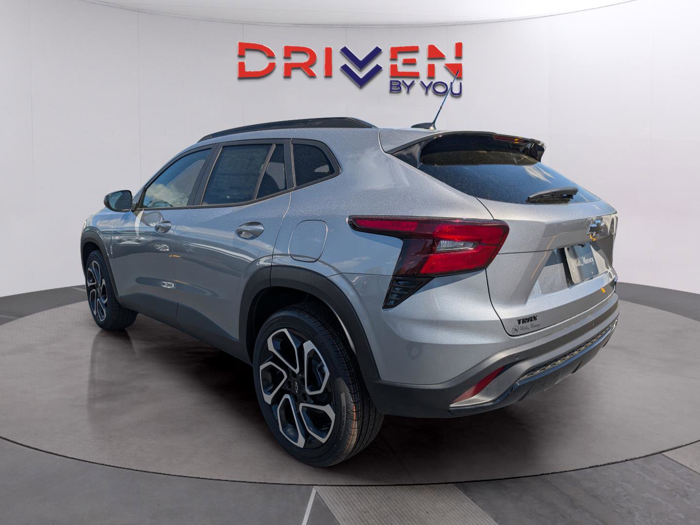 New 2026 Chevrolet Trax RS w/ Sunroof Package image 3