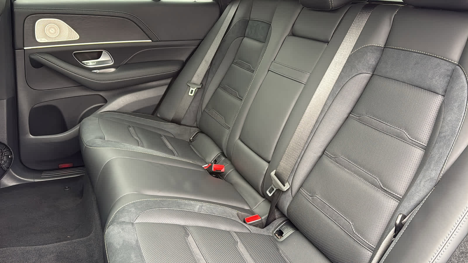 New 2026 Mercedes-Benz GLE 53 AMG 4MATIC Coupe image 33