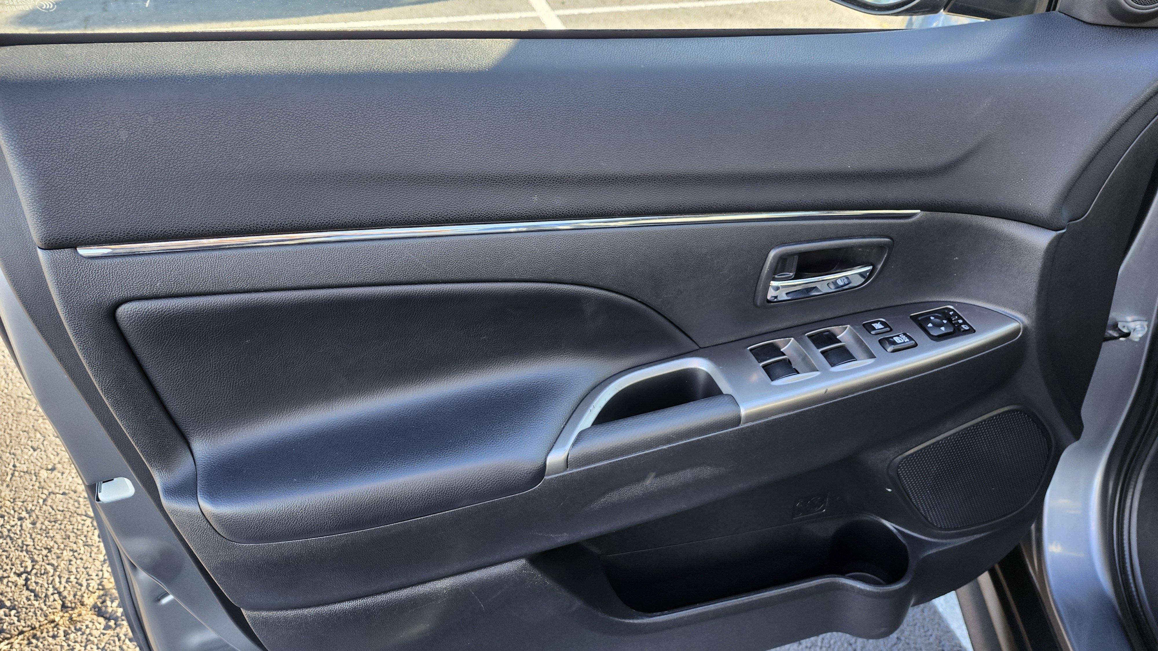 Used 2024 Mitsubishi Outlander Sport SE image 19