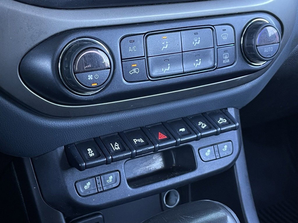 Used 2021 Chevrolet Colorado Z71 w/ Safety Package image 18