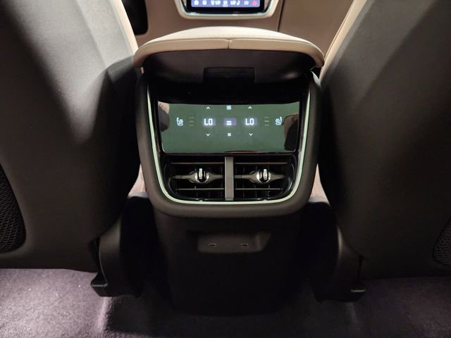 New 2026 Volvo EX90 Plus image 27