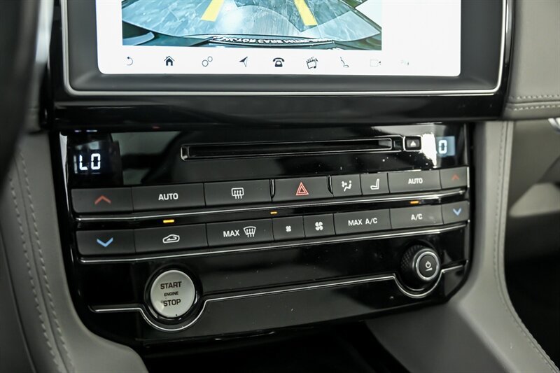 Used 2018 Jaguar F-PACE Portfolio AWD/4WD image 28
