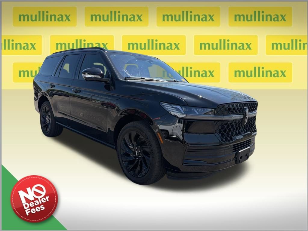 Used 2025 Lincoln Navigator Reserve w/ Jet Appearance Package image 1