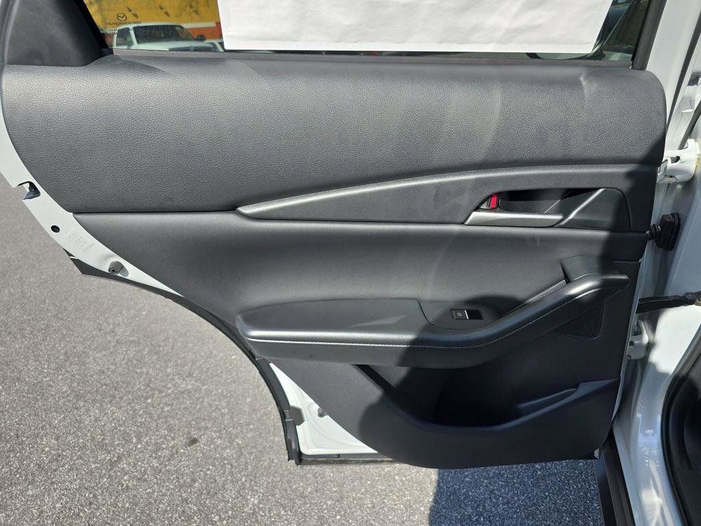 New 2026 MAZDA CX-30 AWD 2.5 S w/ Select Sport Pkg image 13