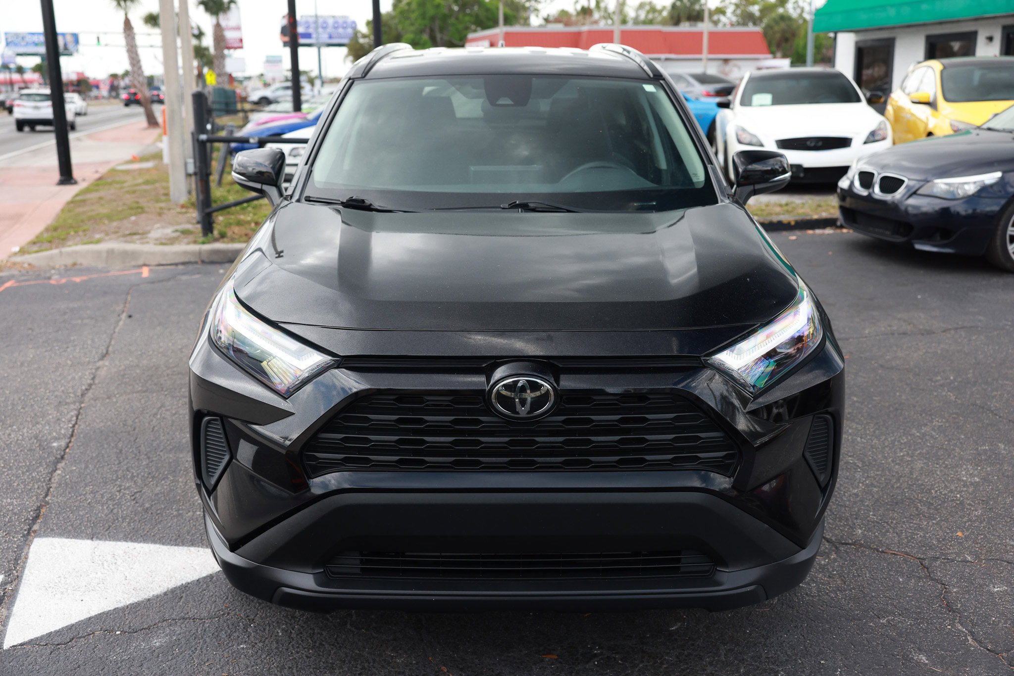Used 2022 Toyota RAV4 XLE image 23