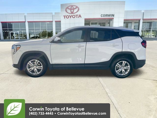 Used 2024 GMC Terrain SLE image 5