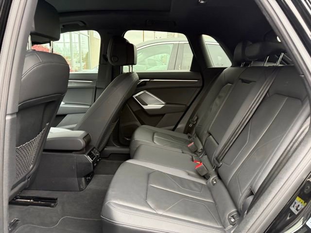 Used 2024 Audi Q3 2.0T Premium image 13