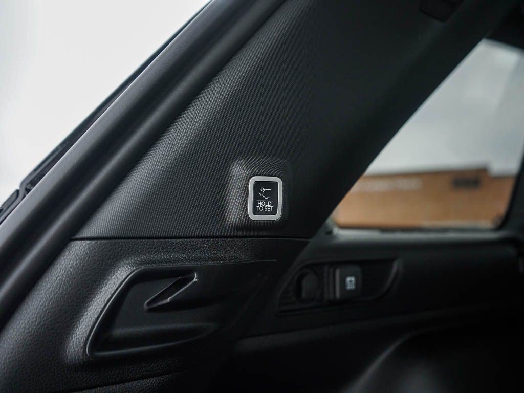 New 2026 Jeep Grand Cherokee Limited AWD/4WD image 9