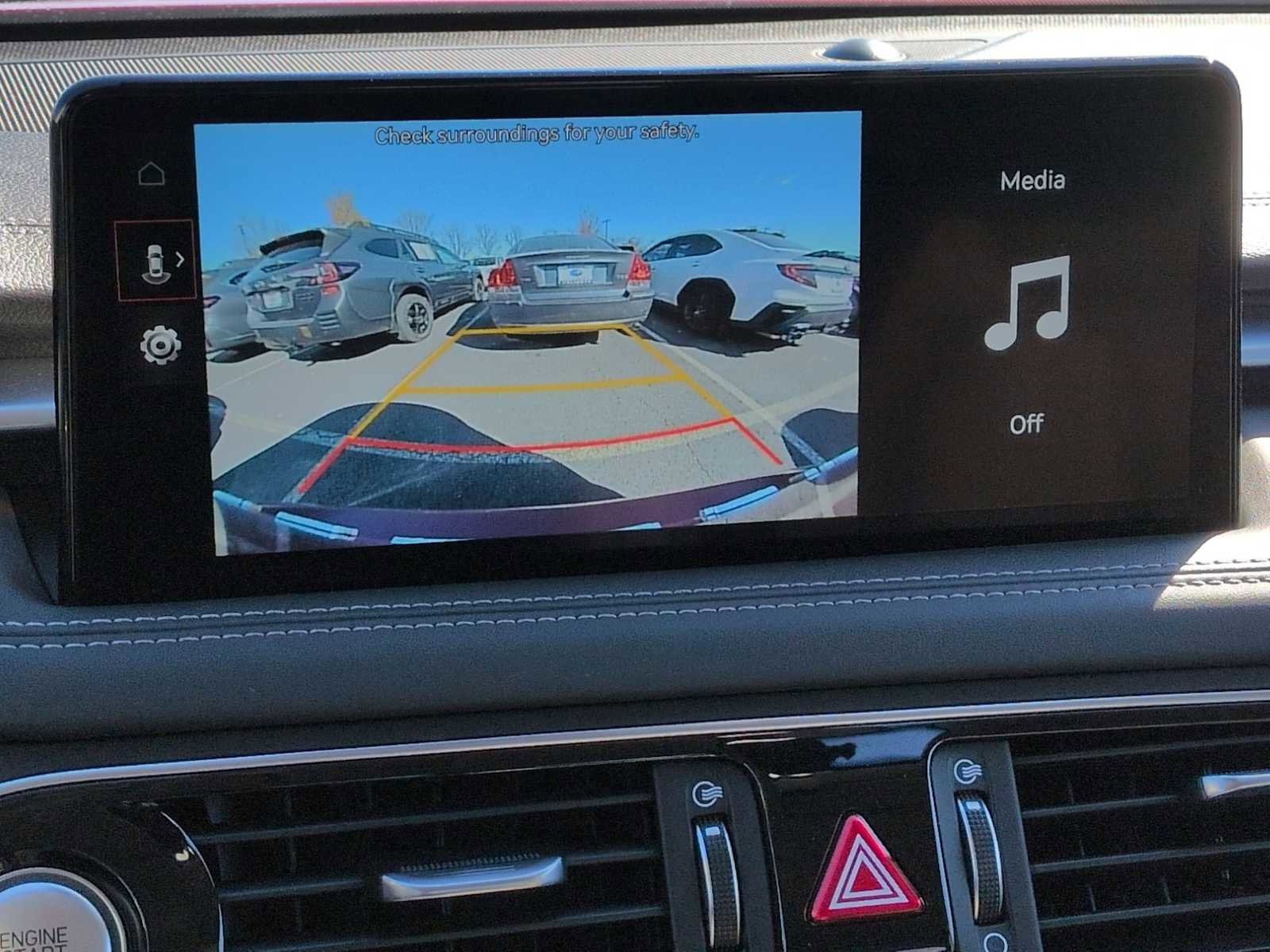 Used 2023 Genesis G70 2.0T image 30