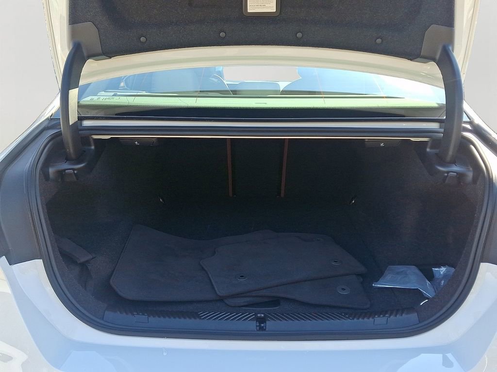 Certified 2026 BMW i5 eDrive40 w/ Executive Package image 27