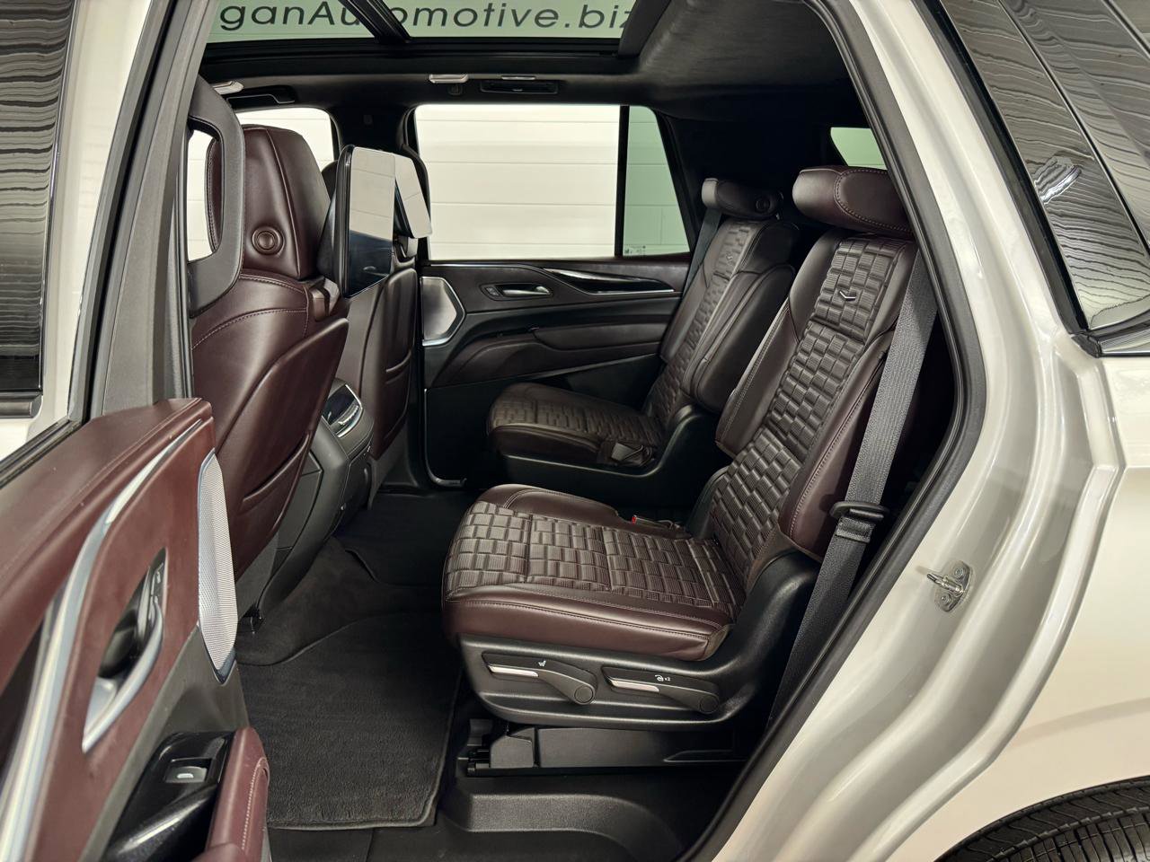 Used 2023 Cadillac Escalade Sport Platinum AWD/4WD image 34