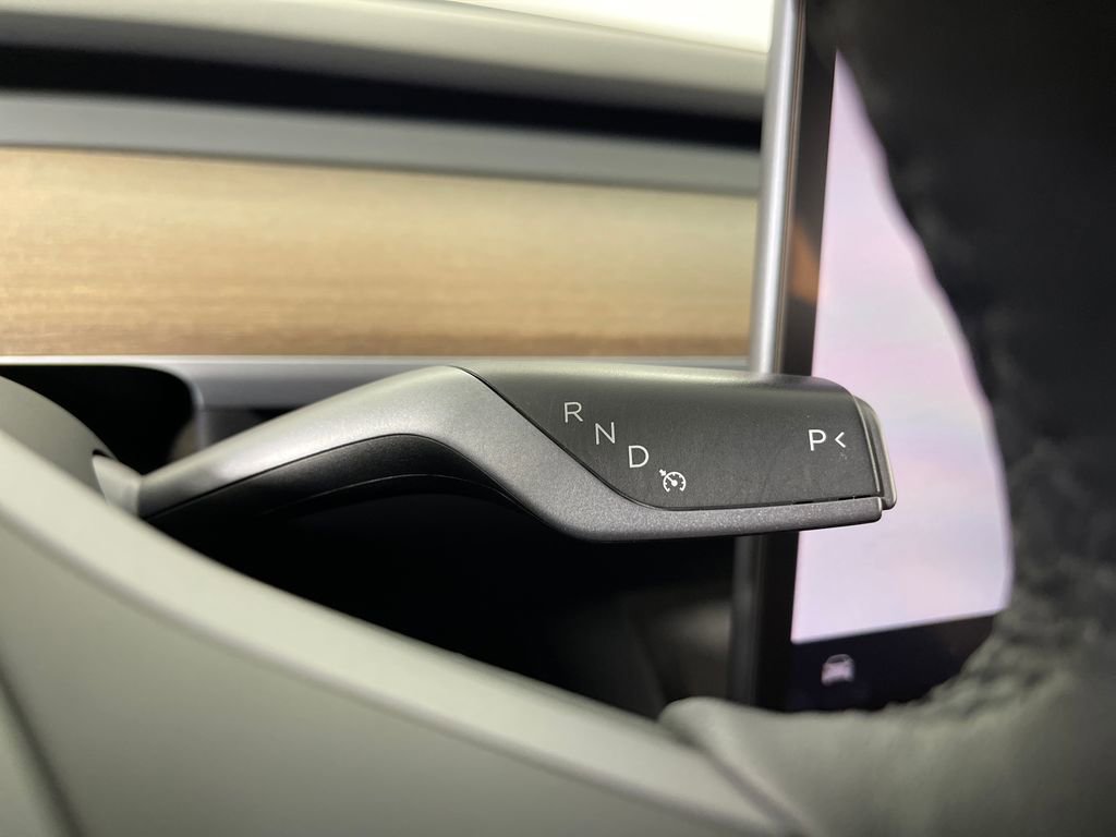 Used 2023 Tesla Model Y Long Range AWD/4WD image 24