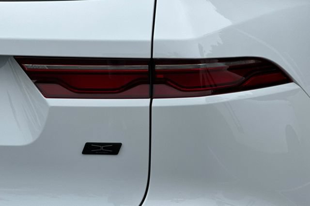 Certified 2026 Jaguar F-PACE R-Dynamic S AWD/4WD image 26