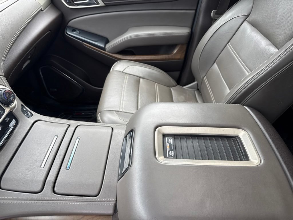 Used 2018 GMC Yukon XL Denali w/ Denali Ultimate Package AWD/4WD image 39
