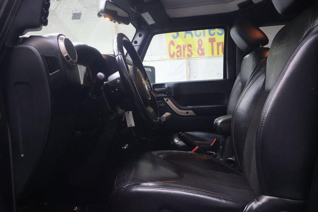 Used 2016 Jeep Wrangler Sahara image 14