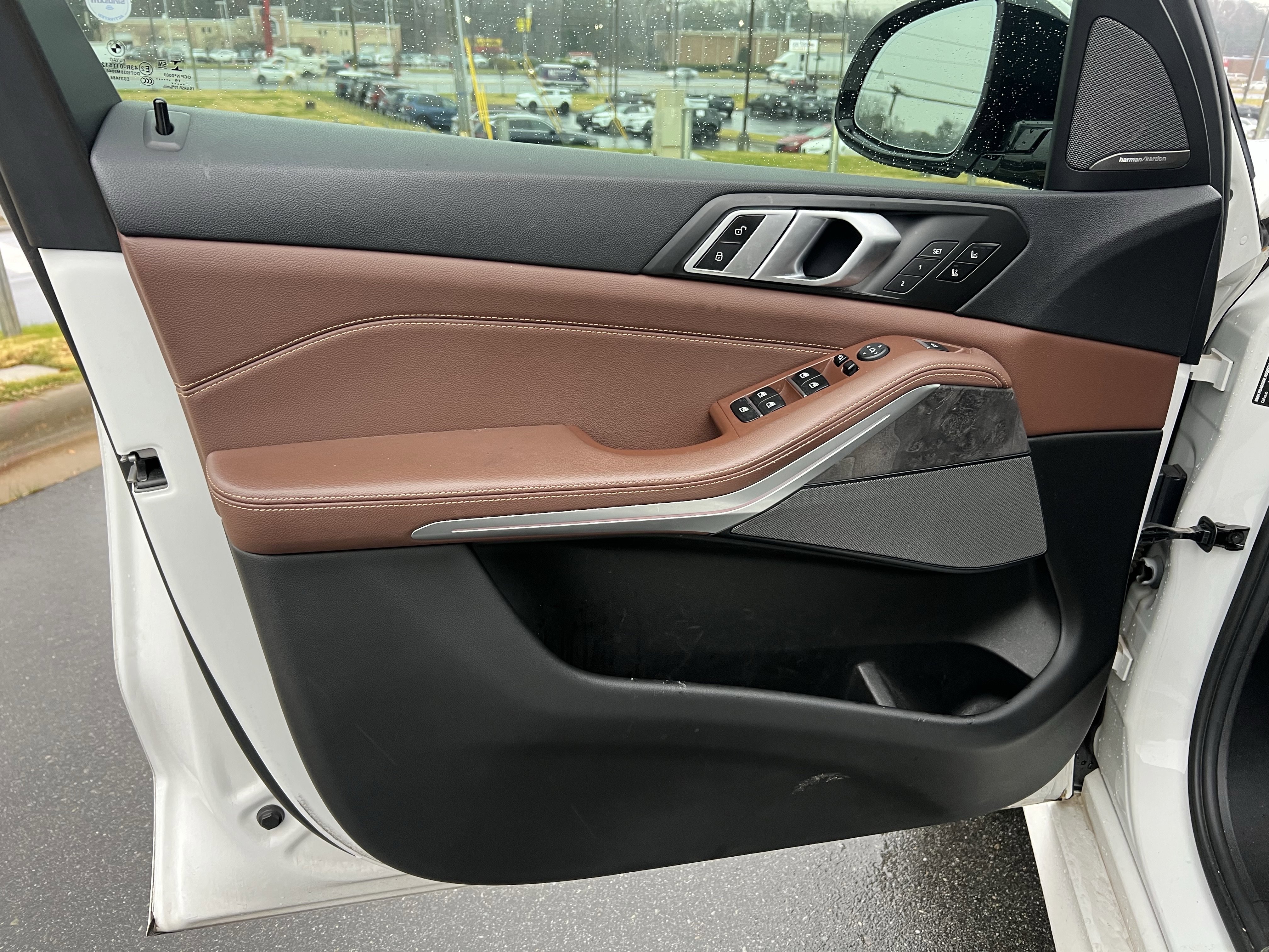 Used 2019 BMW X5 xDrive40i w/ M Sport Package image 14