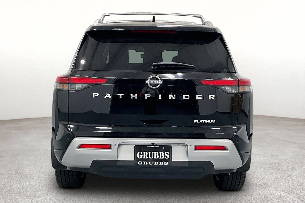 Used 2023 Nissan Pathfinder Platinum FWD image 5