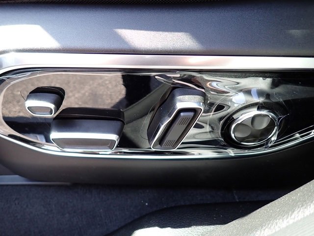 New 2025 Jeep Grand Cherokee Overland w/ Adv Protech Group III image 17