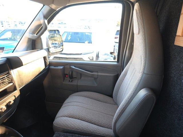Used 2018 Chevrolet Express 2500 w/ Driver Convenience Package image 19