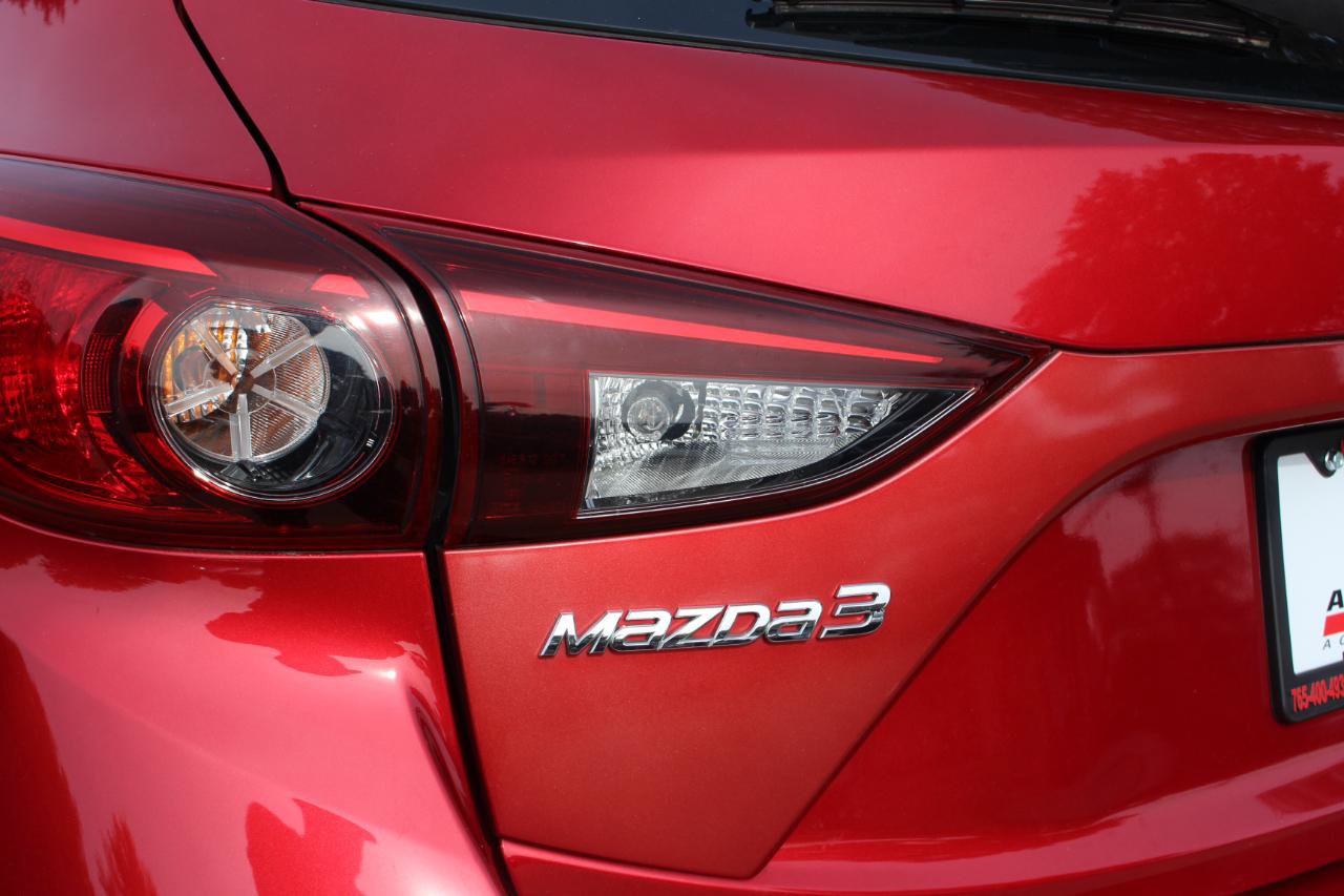 Used 2016 MAZDA MAZDA3 i Touring FWD image 42
