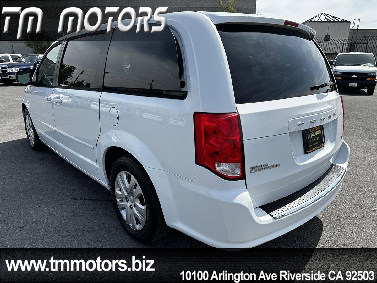Used 2016 Dodge Grand Caravan SE w/ Quick Order Package 29E SE image 4