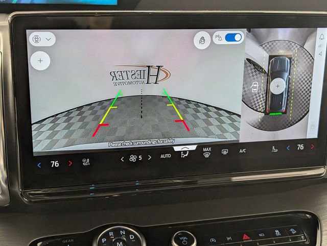 Used 2025 Ford Expedition Platinum image 22