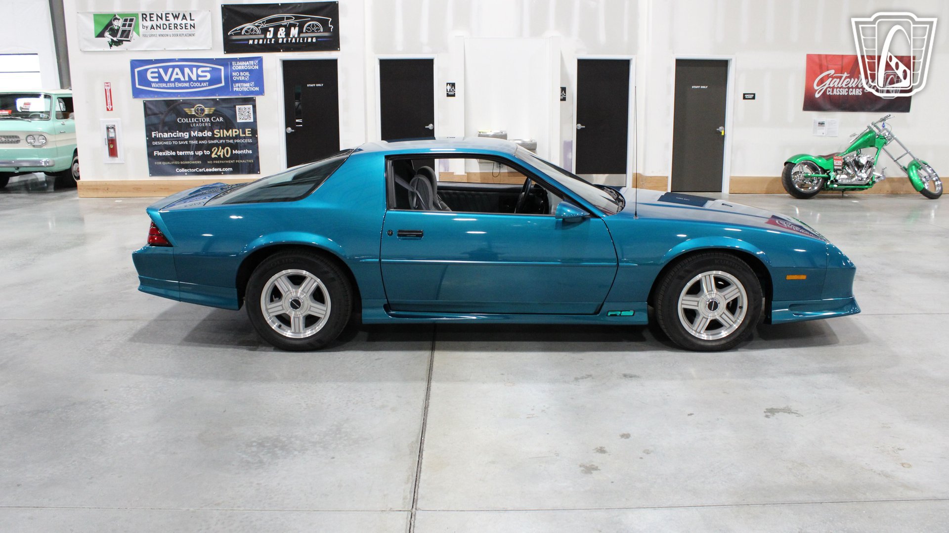 Used 1991 Chevrolet Camaro RS RWD image 17