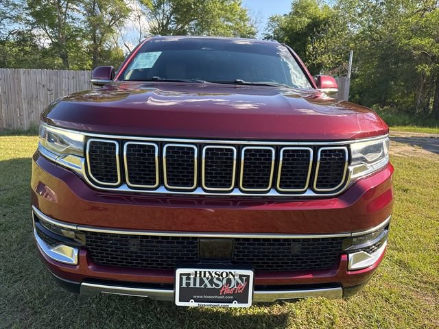 Used 2022 Jeep Wagoneer Series III RWD image 2