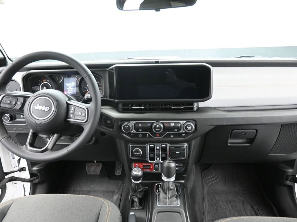 Used 2025 Jeep Wrangler Unlimited Sport AWD/4WD image 12