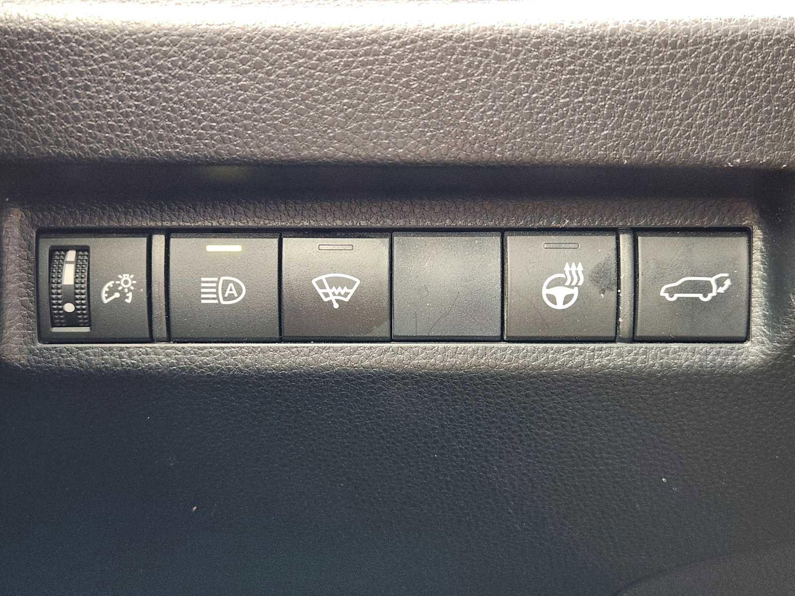 Used 2019 Toyota RAV4 Limited image 22