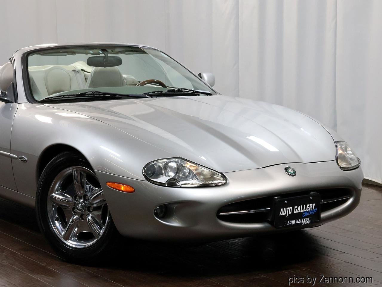 Used 1999 Jaguar XK8 Convertible image 2