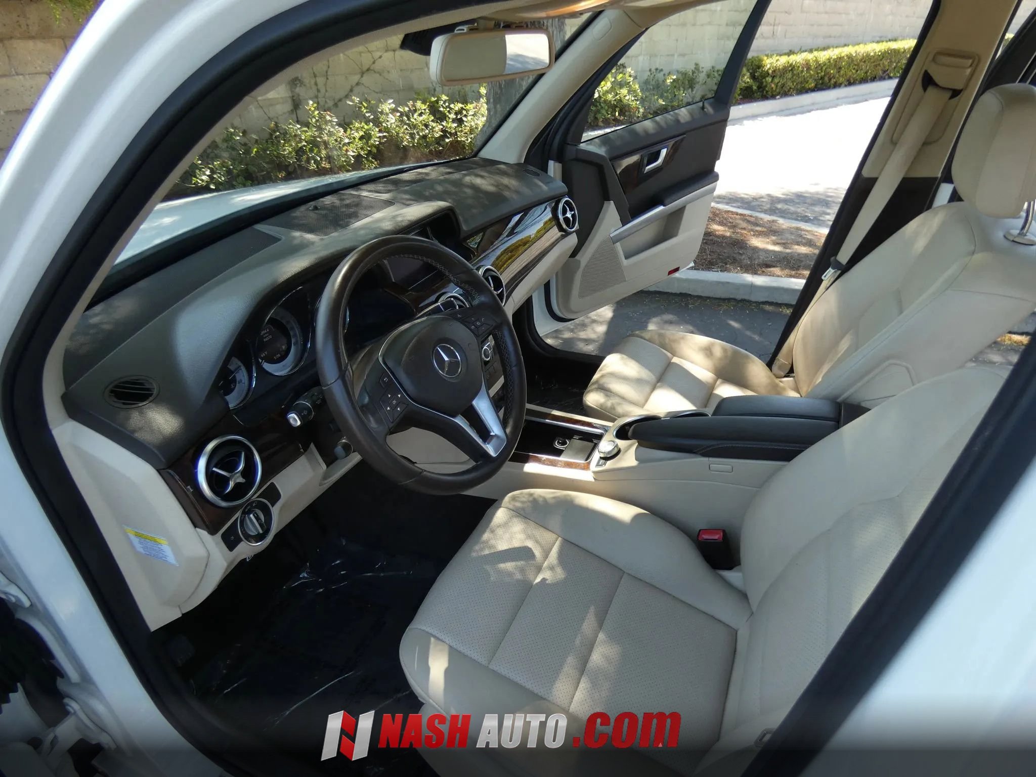 Used 2015 Mercedes-Benz GLK 350 2WD image 41