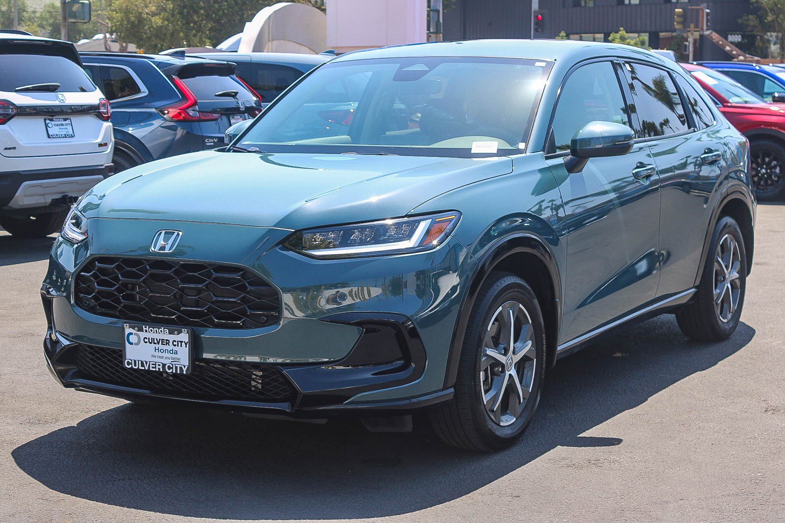 Certified 2025 Honda HR-V EX-L image 3