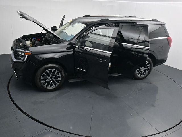Used 2025 Ford Expedition Platinum AWD/4WD image 41