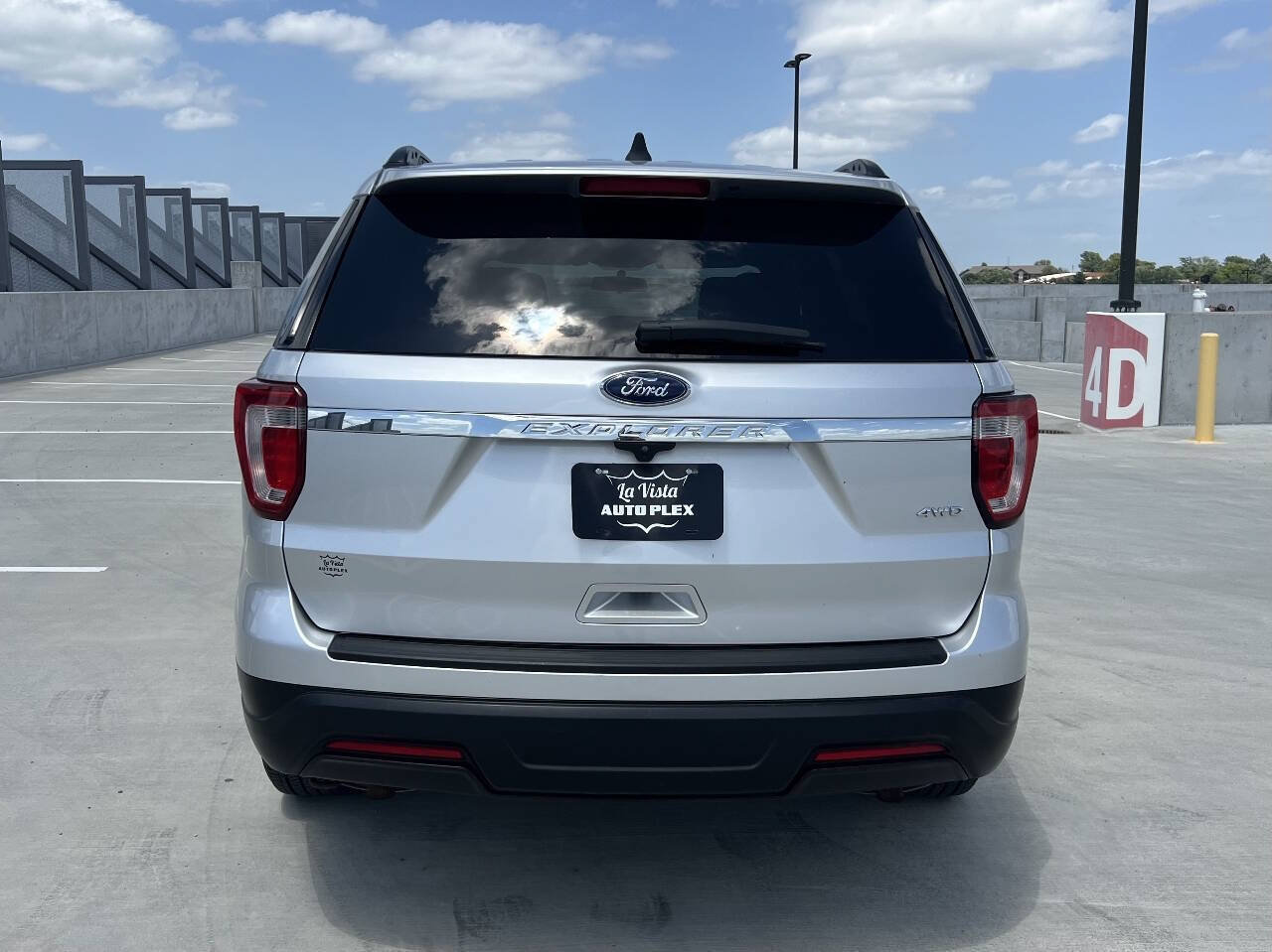 Used 2018 Ford Explorer 4WD image 8