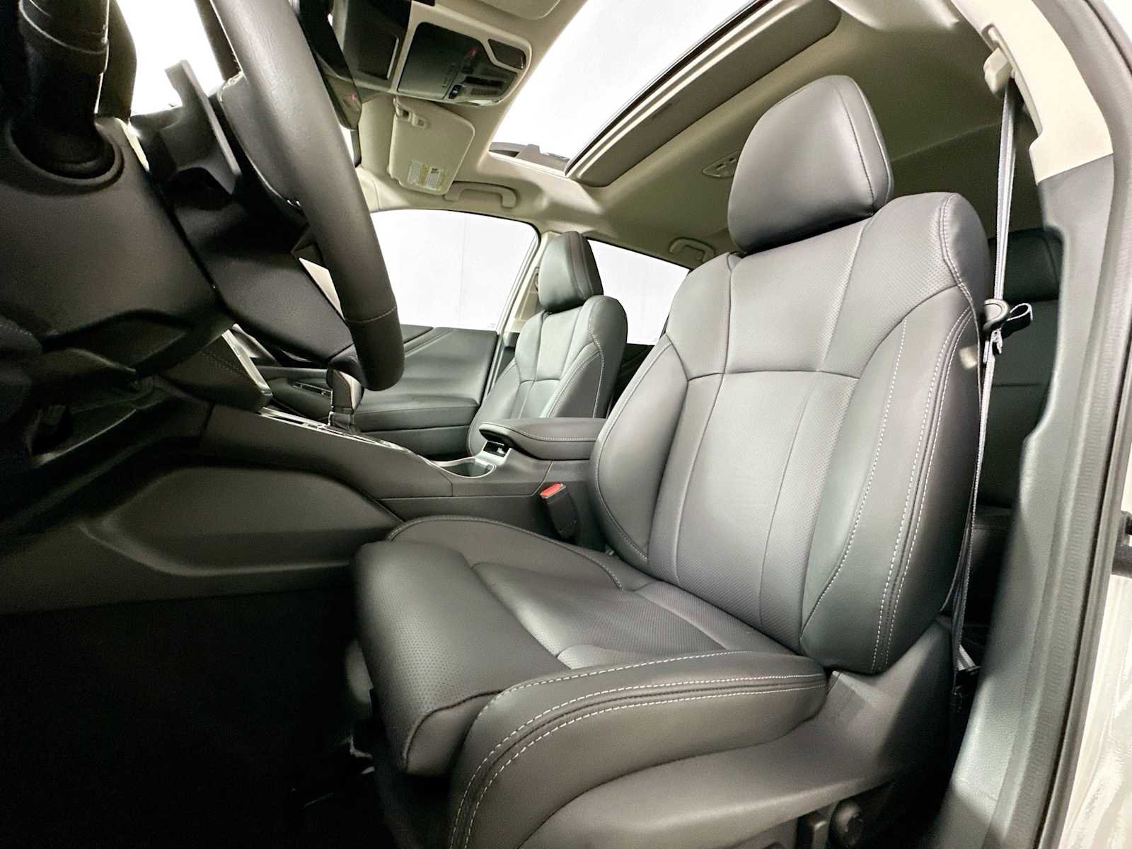 Certified 2025 Subaru Outback Limited w/ Popular Package #2 image 19