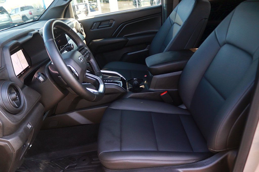 Used 2025 Chevrolet Colorado Trail Boss AWD/4WD image 13