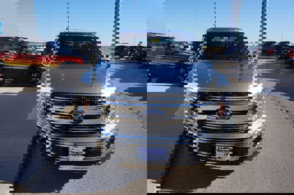 Used 2020 Ford F150 XLT w/ Equipment Group 302A Luxury image 7