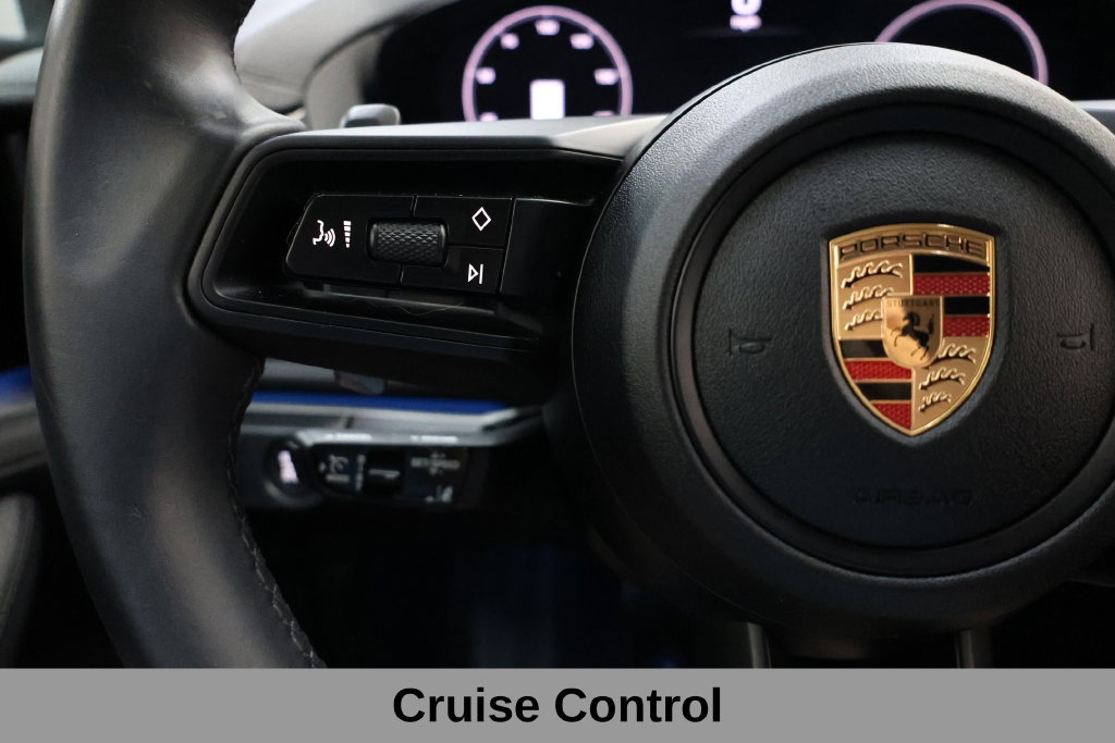 Used 2025 Porsche Panamera image 43