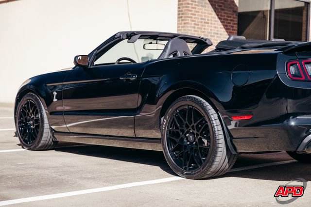 Used 2013 Ford Mustang Shelby GT500 RWD image 46