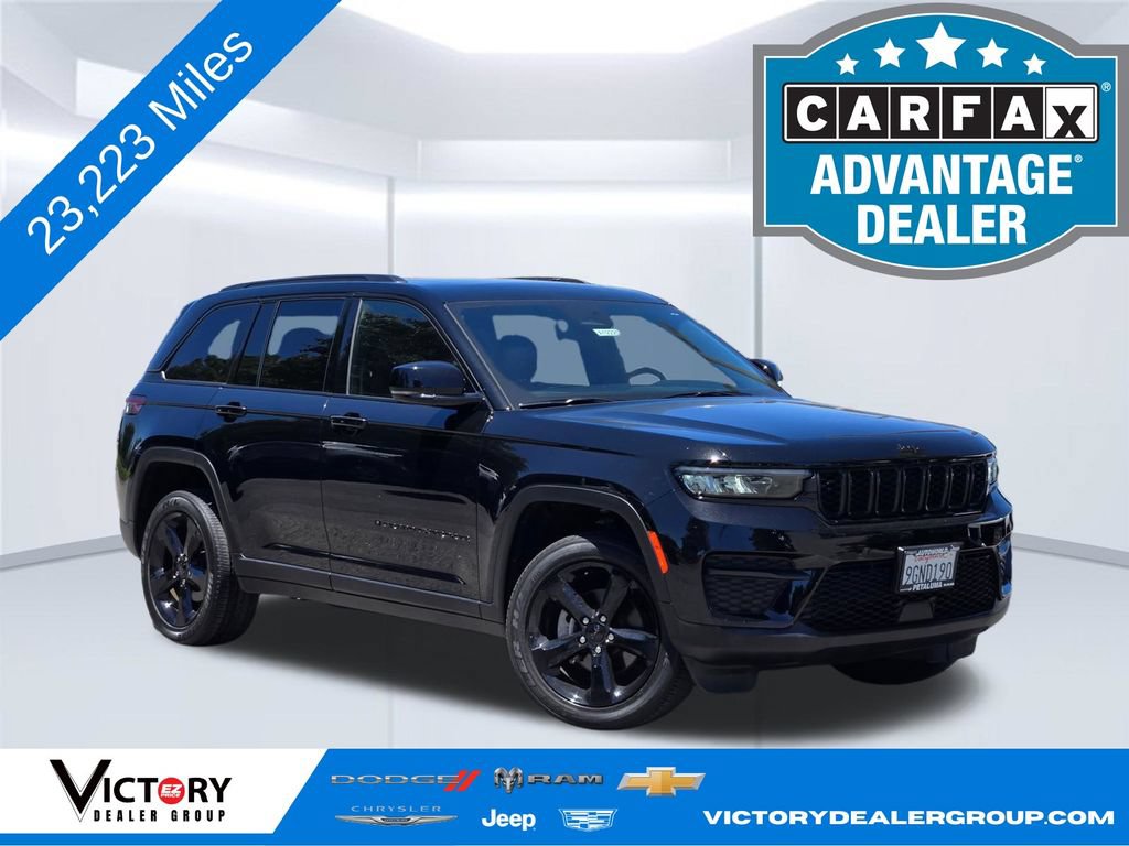 Used 2023 Jeep Grand Cherokee Altitude