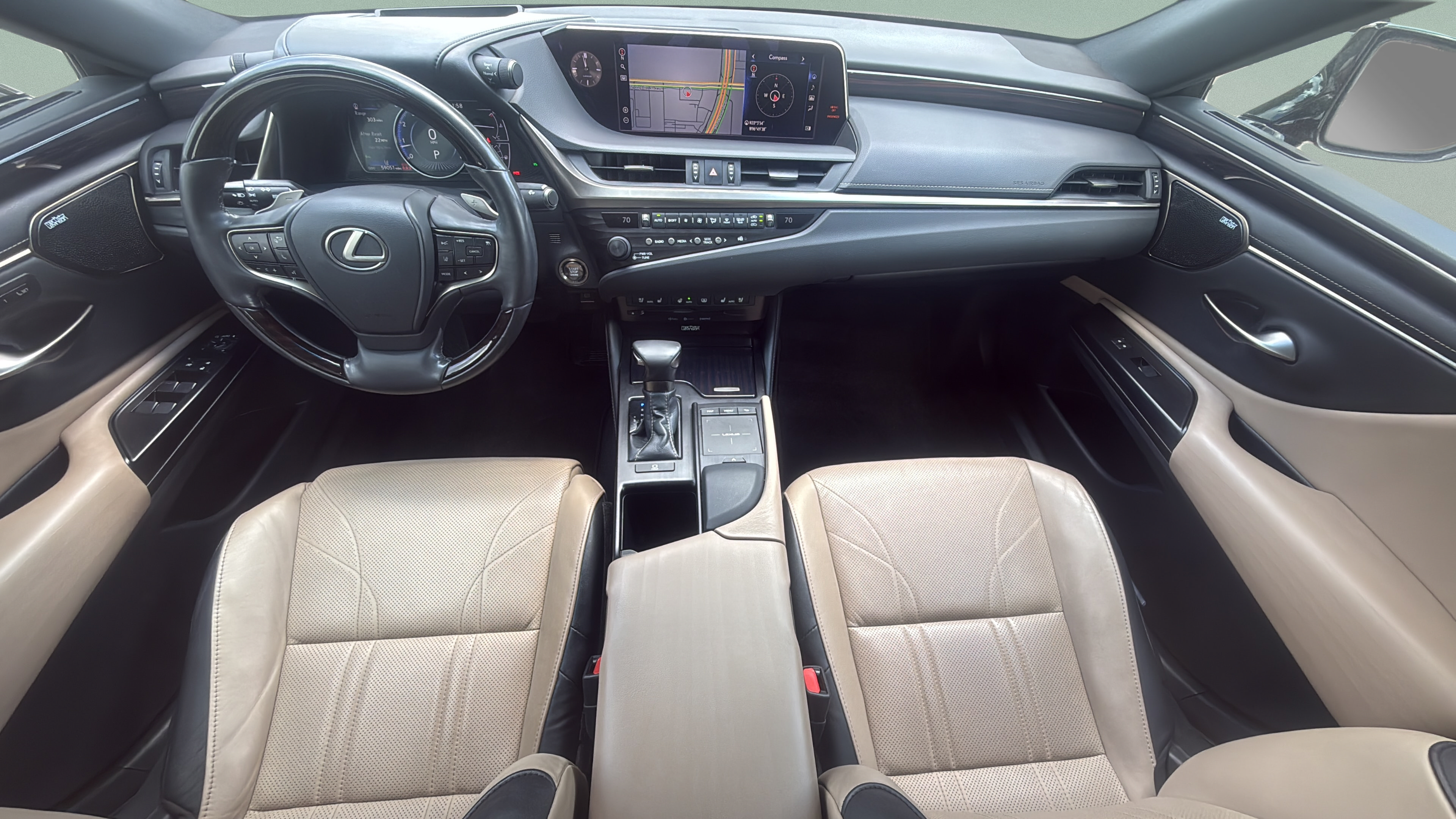 Certified 2020 Lexus ES 350 Ultra Luxury w/ Accessory Package 2 FWD image 15