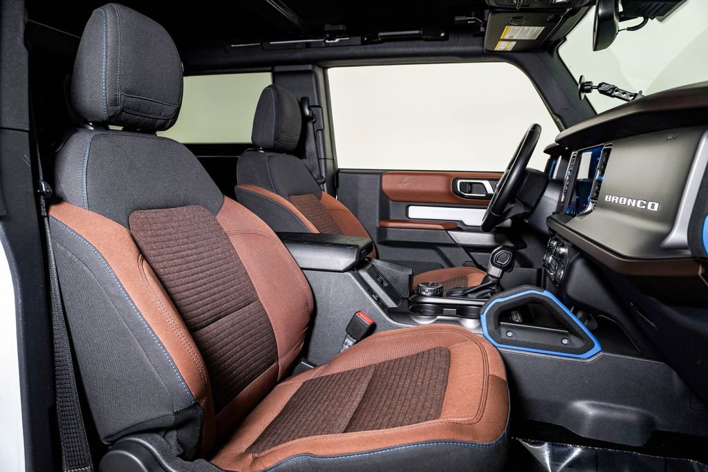Used 2023 Ford Bronco Outer Banks image 15