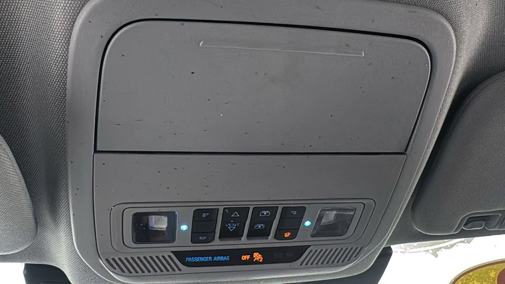 Used 2022 Ford Explorer XLT w/ Equipment Group 202A image 31