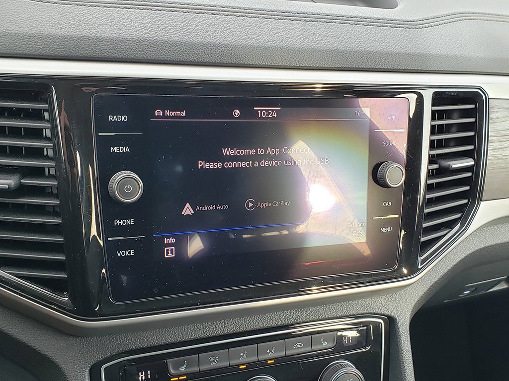 Used 2022 Volkswagen Atlas SE image 25